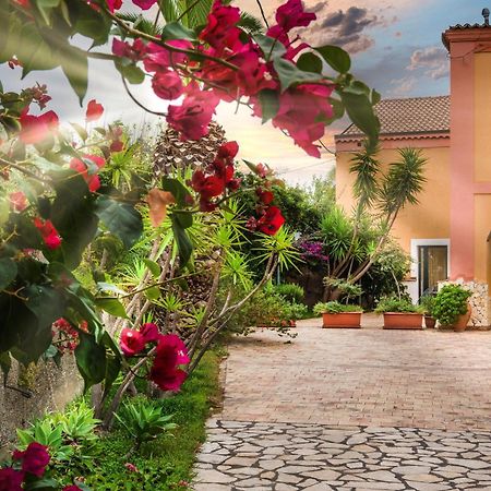 Casale Romano Resort E Relais Motta Camastra Exterior foto