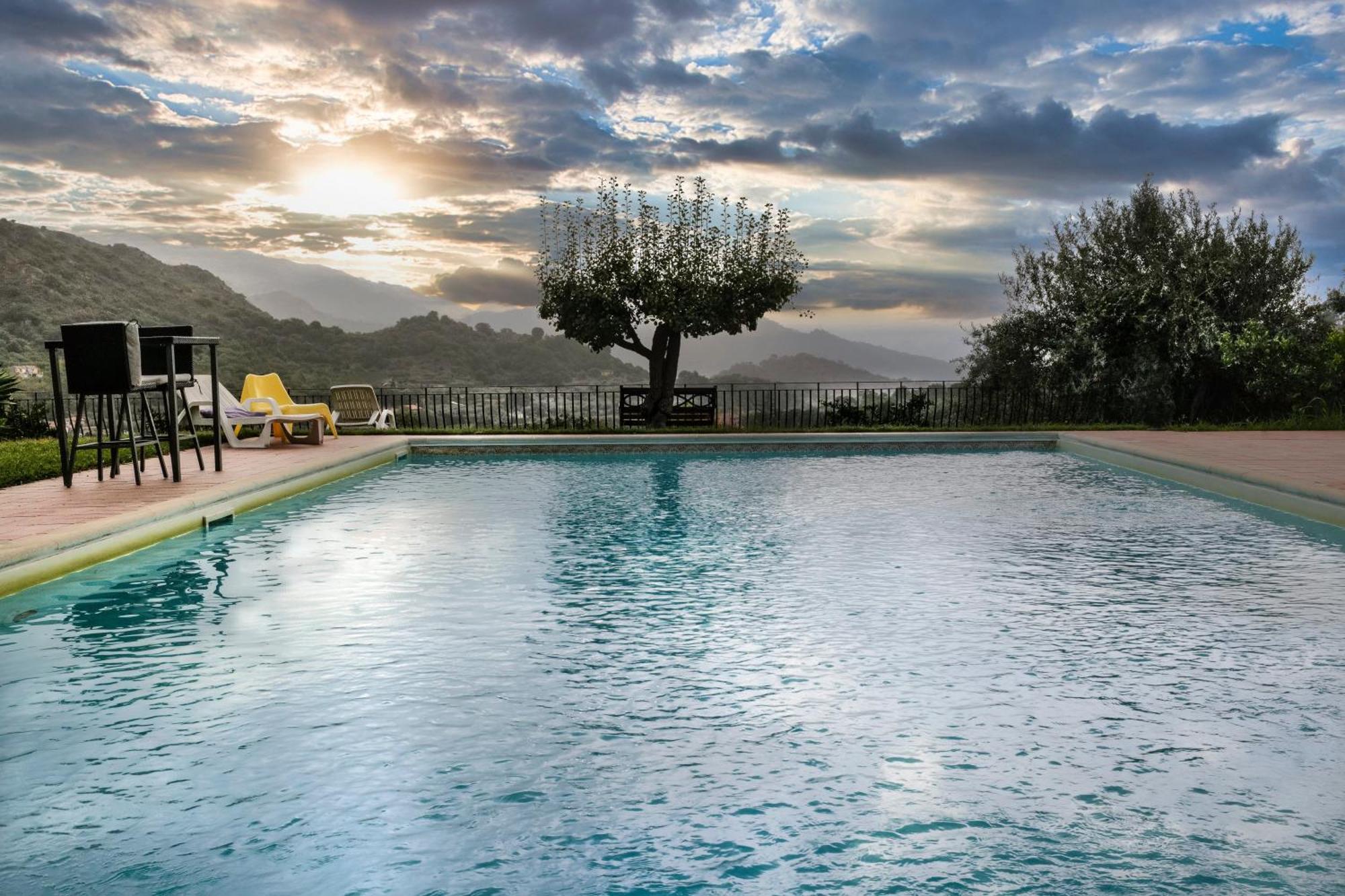 Casale Romano Resort E Relais Motta Camastra Exterior foto
