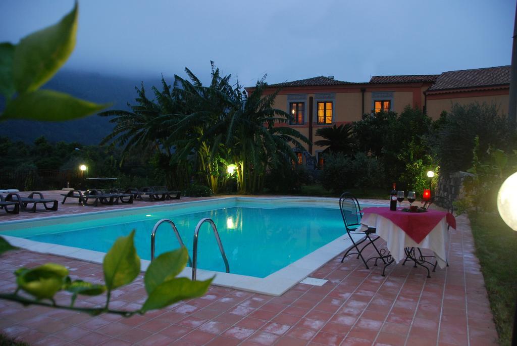 Casale Romano Resort E Relais Motta Camastra Exterior foto
